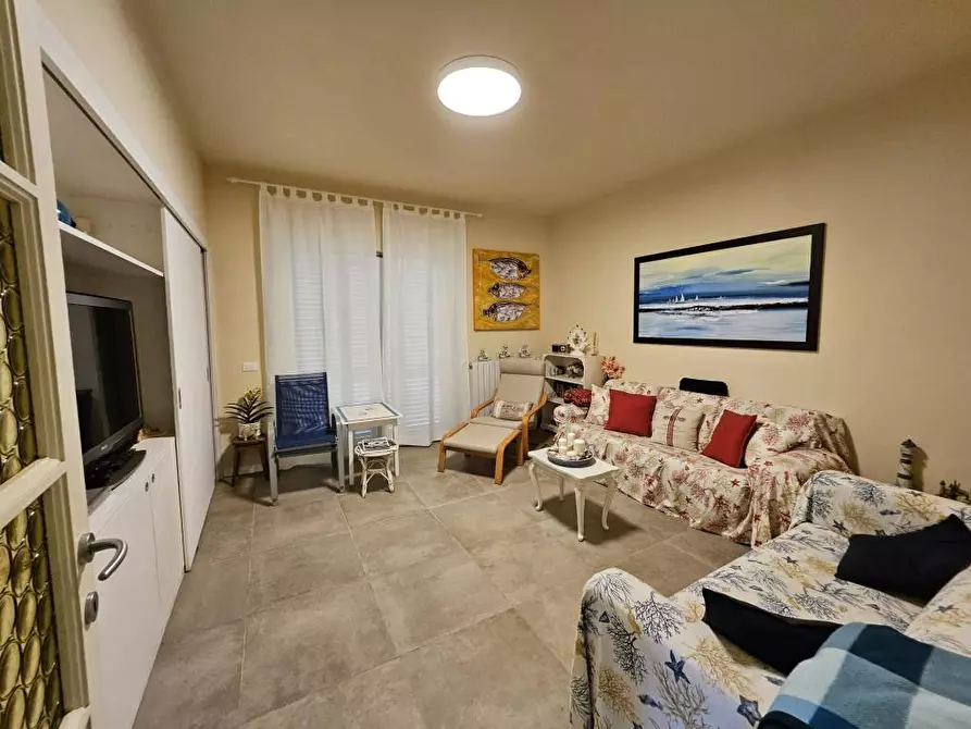 Immagine 3 di Casa bifamiliare in vendita  a Montignoso