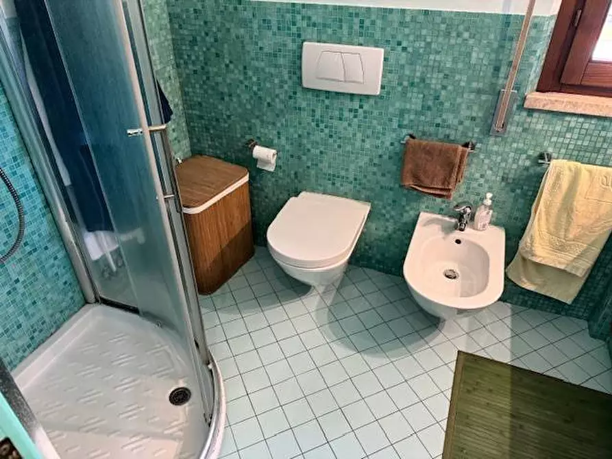 Immagine 15 di Villa in vendita  a Massa