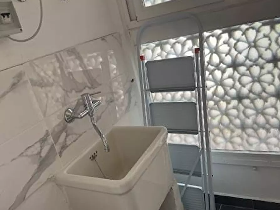 Immagine 7 di Appartamento in vendita  a Montignoso