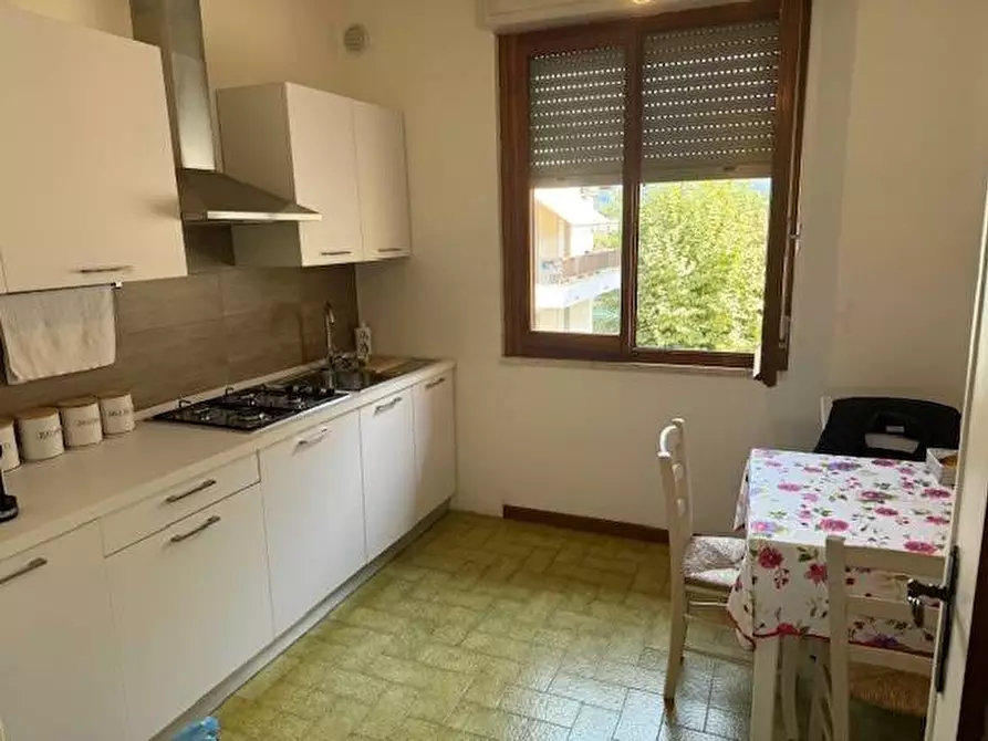 Immagine 15 di Appartamento in vendita  a Montignoso