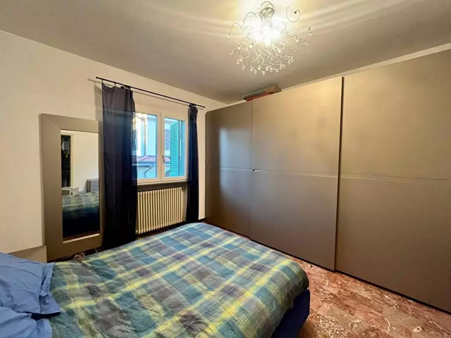 Immagine 15 di Villa in vendita  a Montignoso