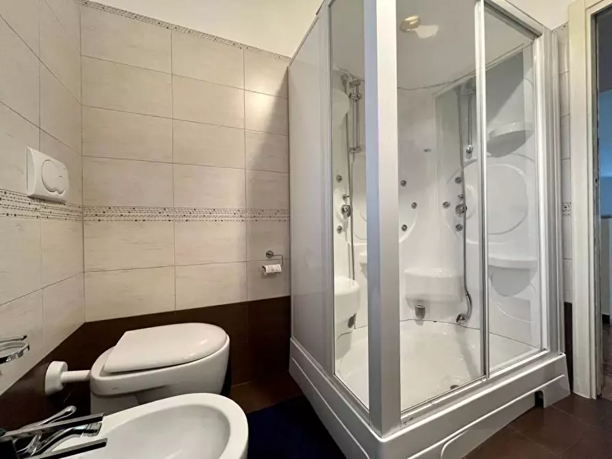 Immagine 16 di Villa in vendita  a Montignoso