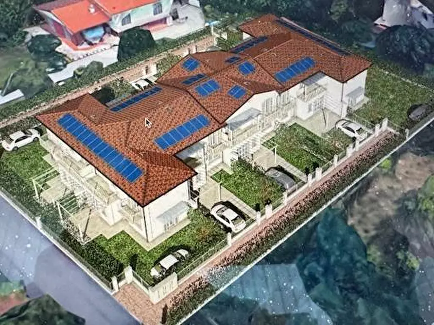 Immagine 1 di Villetta a schiera in vendita  a Montignoso