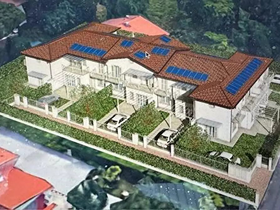 Immagine 9 di Villetta a schiera in vendita  a Montignoso