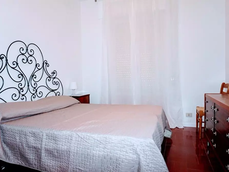 Immagine 24 di Appartamento in vendita  a Massa