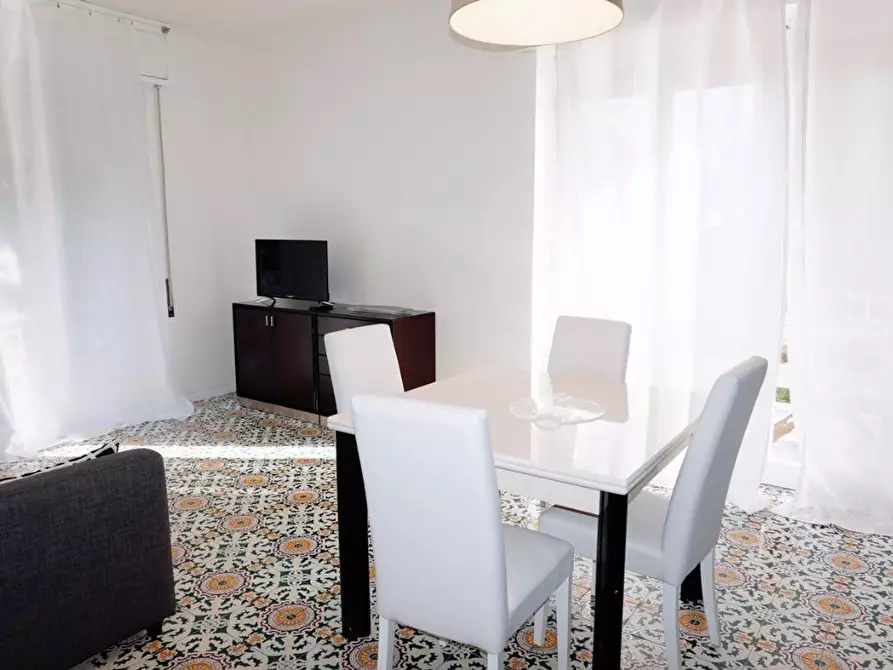 Immagine 3 di Appartamento in vendita  a Massa