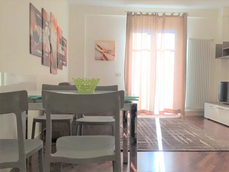 Immagine 4 di Appartamento in affitto  a Massa