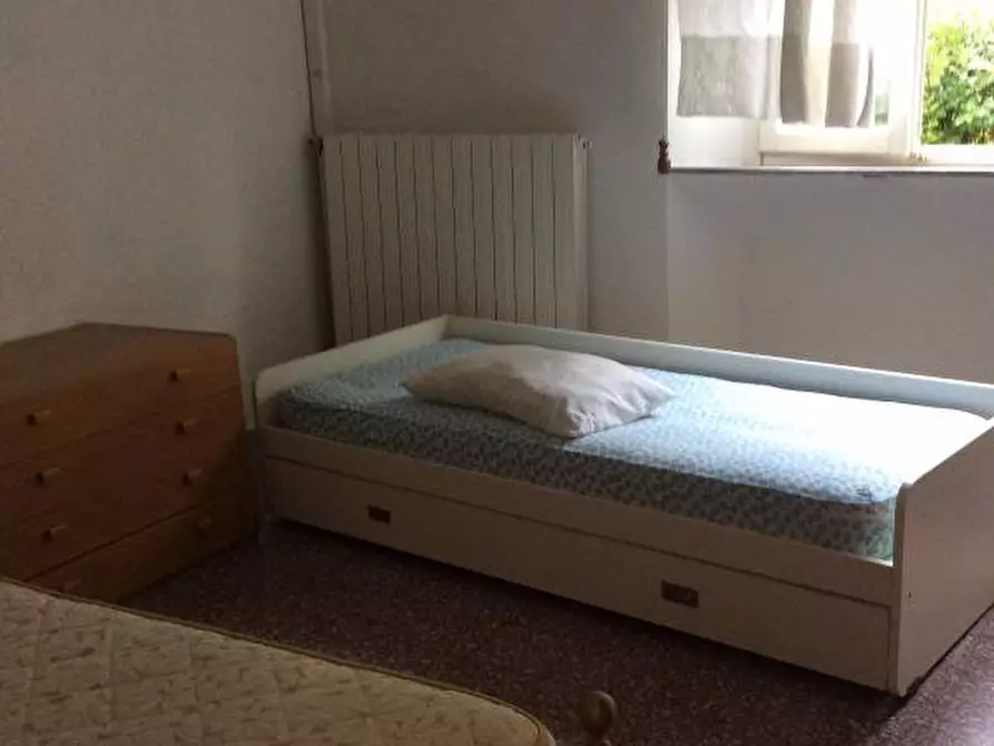 Immagine 8 di Villa in vendita  a Pisa