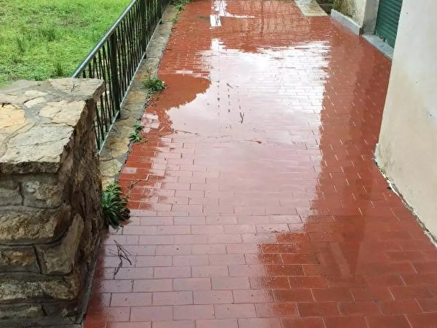 Immagine 5 di Villa in vendita  a Pisa