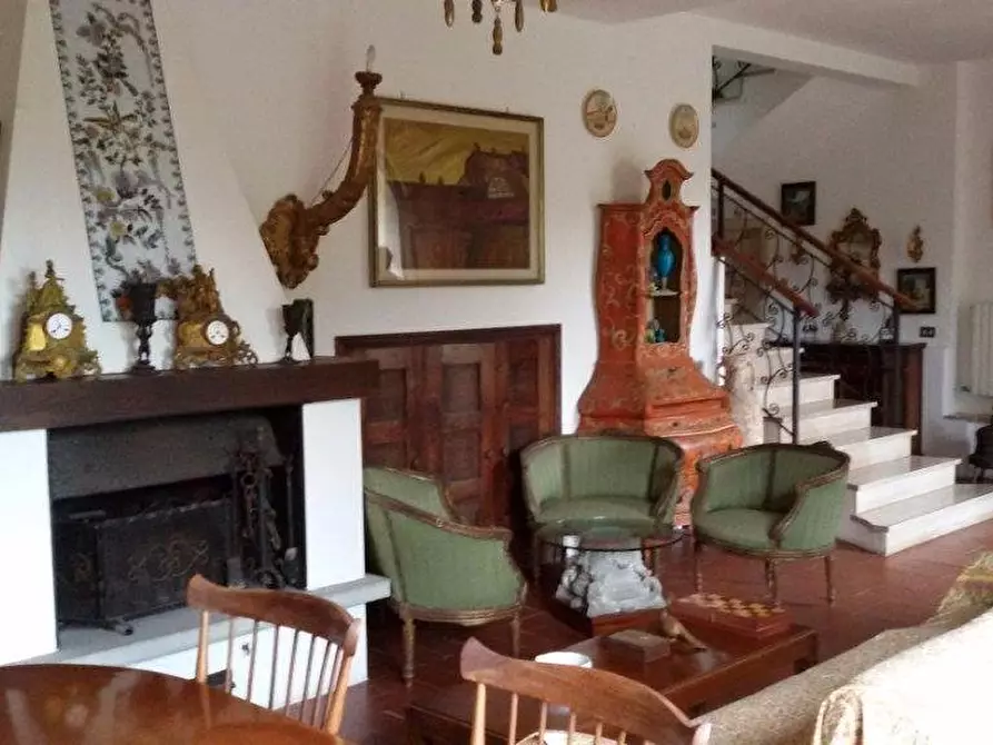 Immagine 8 di Villa in vendita  a San Giuliano Terme