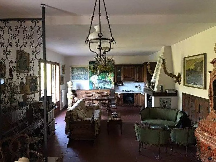 Immagine 34 di Villa in vendita  a San Giuliano Terme