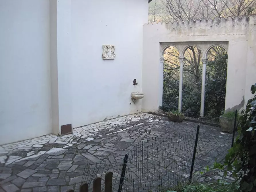 Immagine 18 di Villa in vendita  a San Giuliano Terme