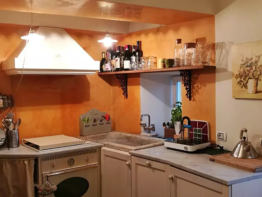 Immagine 7 di Appartamento in vendita  a Massa