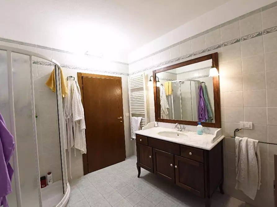 Immagine 35 di Casa bifamiliare in vendita  a Casole D'elsa