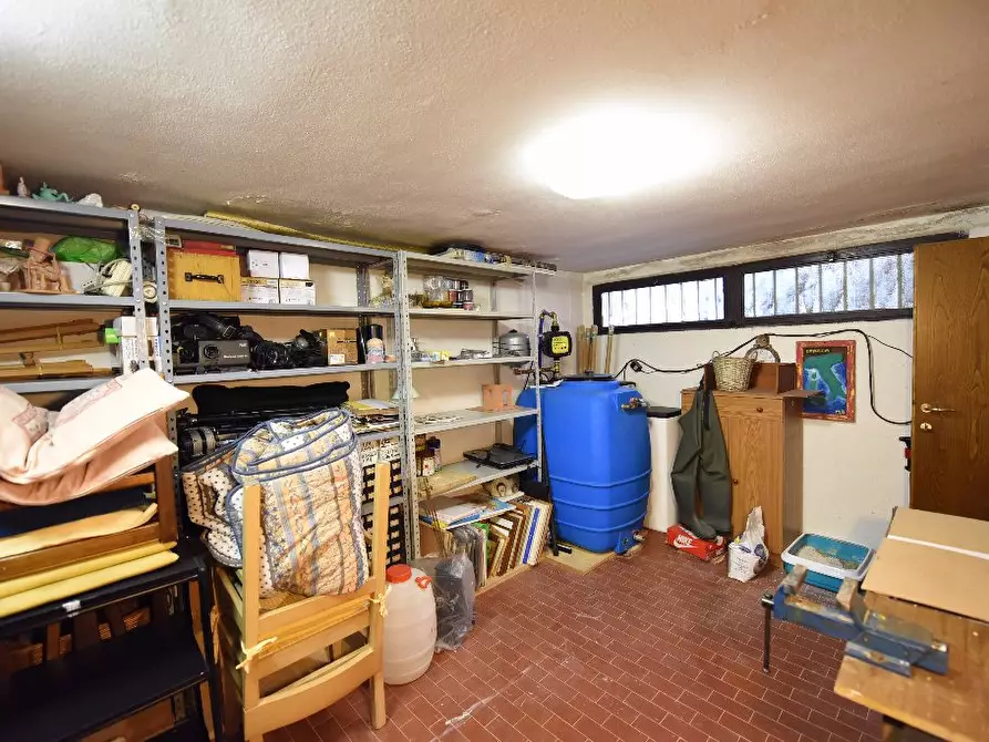 Immagine 37 di Casa bifamiliare in vendita  a Casole D'elsa