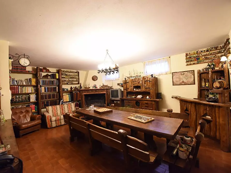 Immagine 30 di Casa bifamiliare in vendita  a Casole D'elsa