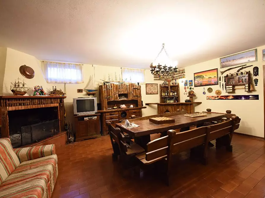 Immagine 28 di Casa bifamiliare in vendita  a Casole D'elsa