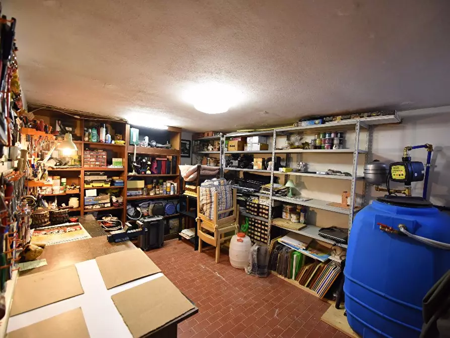 Immagine 36 di Casa bifamiliare in vendita  a Casole D'elsa