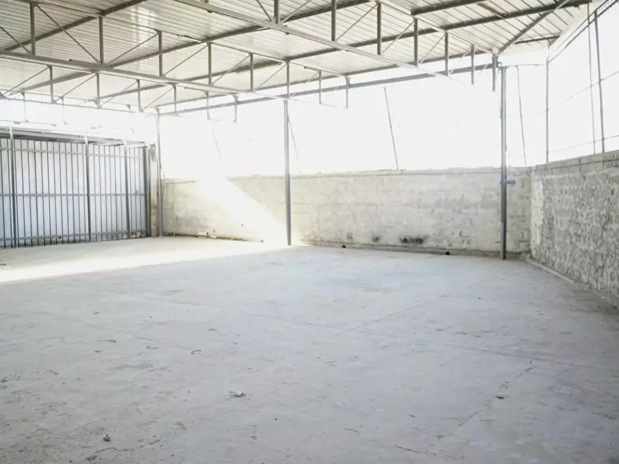 Immagine 1 di Magazzino in affitto  a San Giuliano Terme