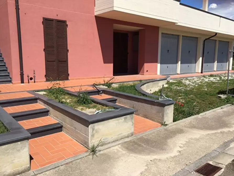 Immagine 11 di Appartamento in vendita  a Pontedera