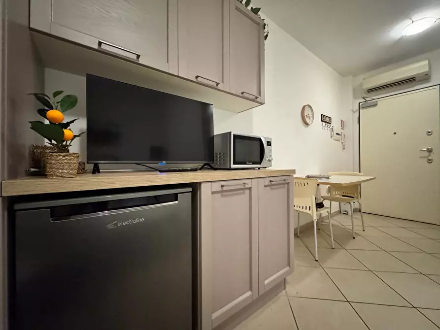 Immagine 14 di Appartamento in affitto  a Pisa