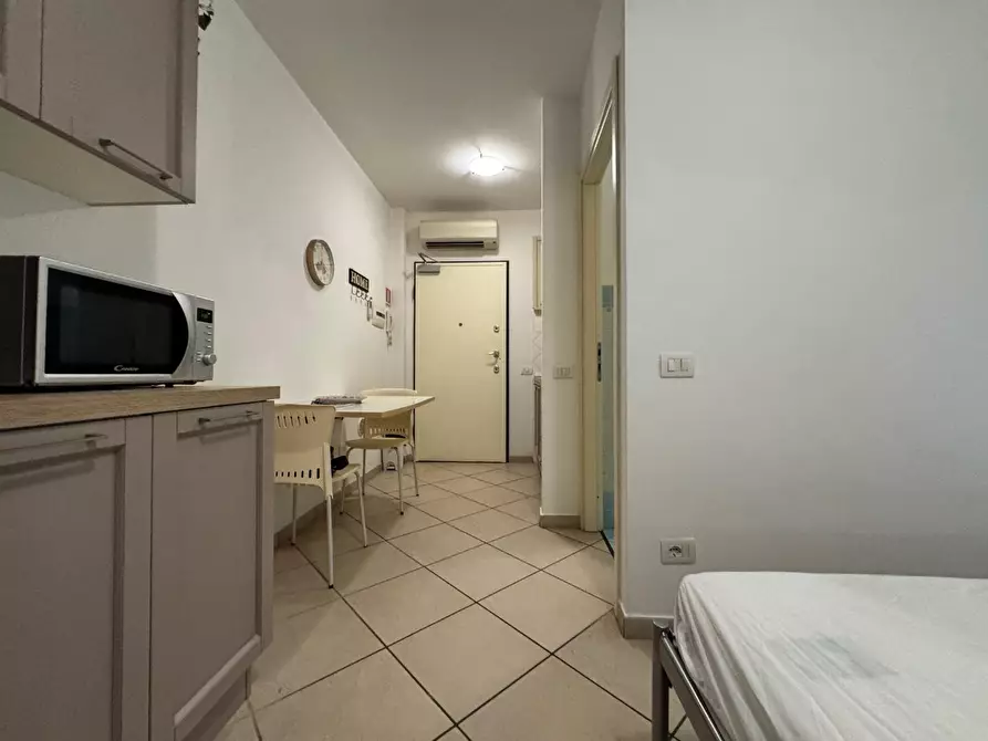 Immagine 15 di Appartamento in affitto  a Pisa