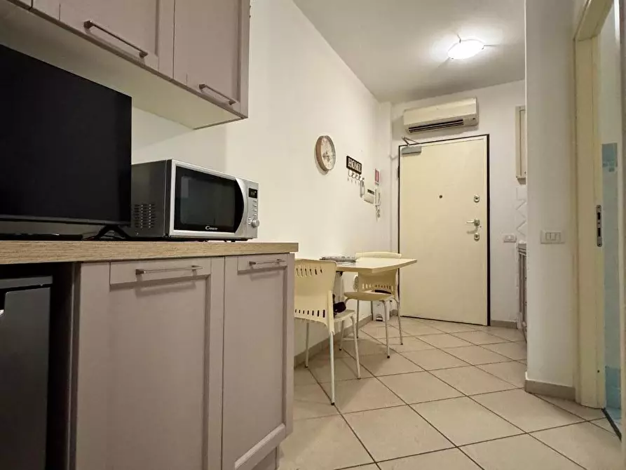 Immagine 16 di Appartamento in affitto  a Pisa