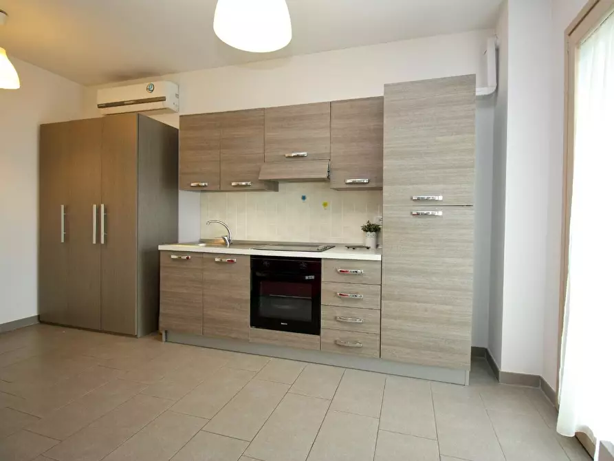 Immagine 6 di Appartamento in affitto  a Pisa