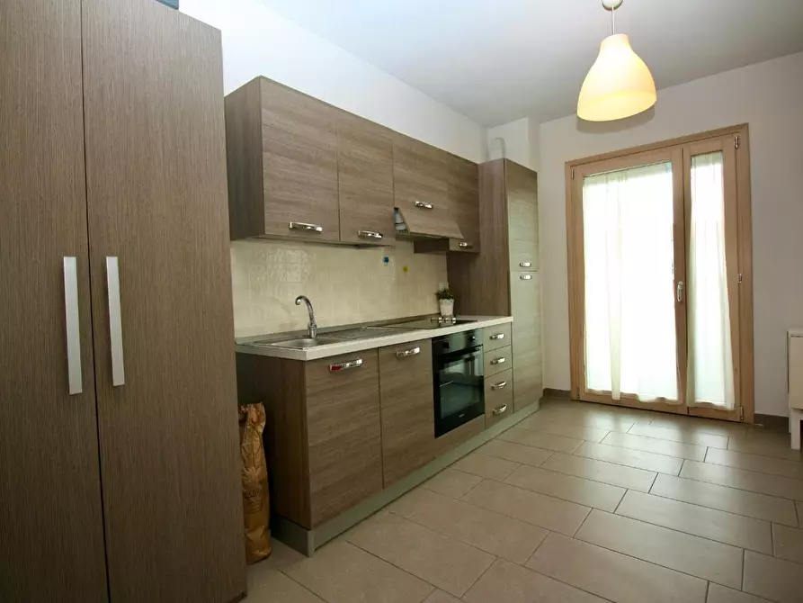 Immagine 12 di Appartamento in affitto  a Pisa