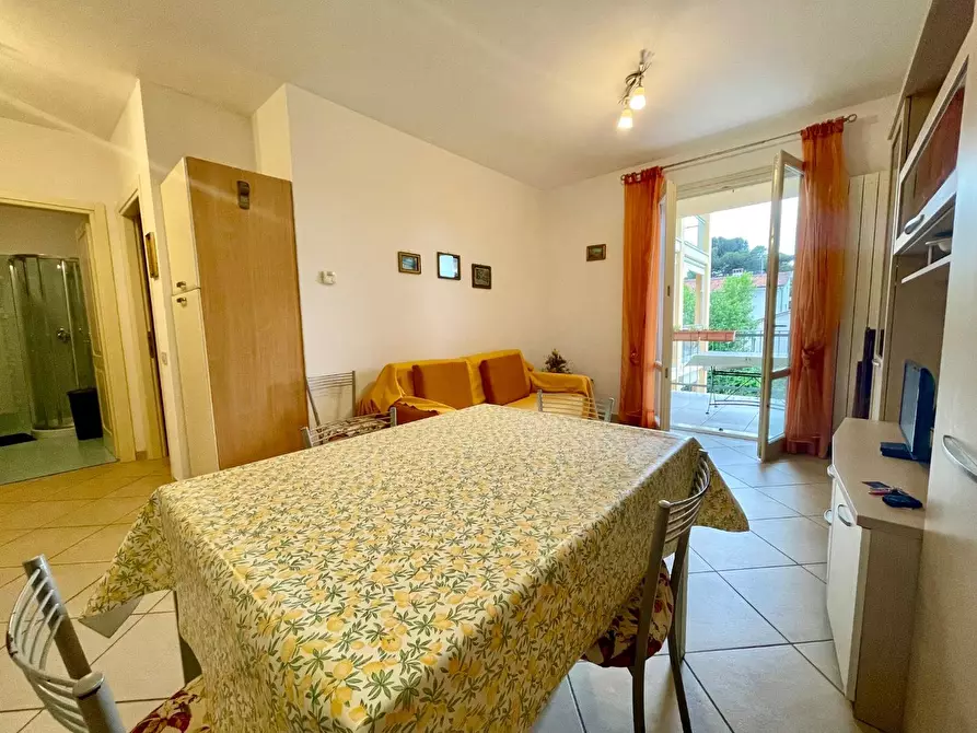 Immagine 13 di Appartamento in affitto  a Pisa