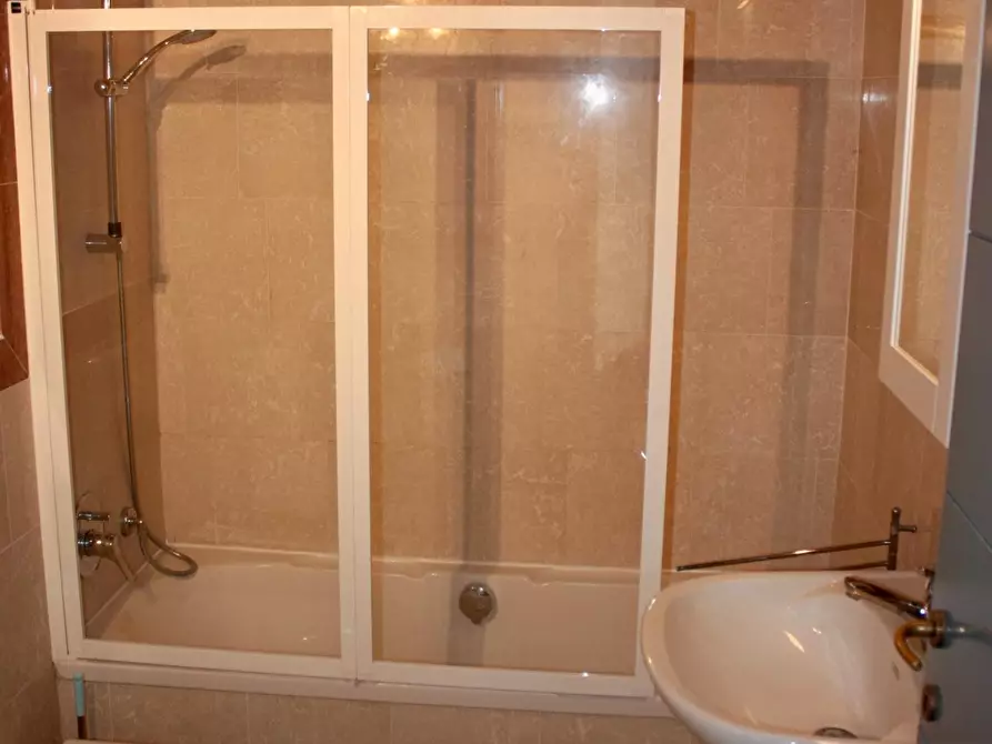 Immagine 7 di Appartamento in affitto  a Pisa