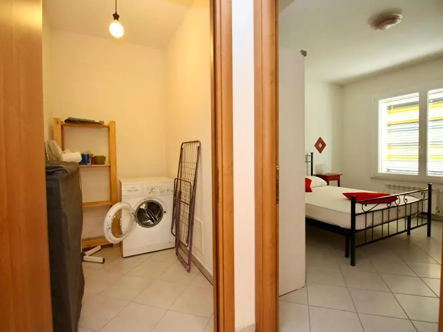 Immagine 17 di Appartamento in affitto  a Pisa