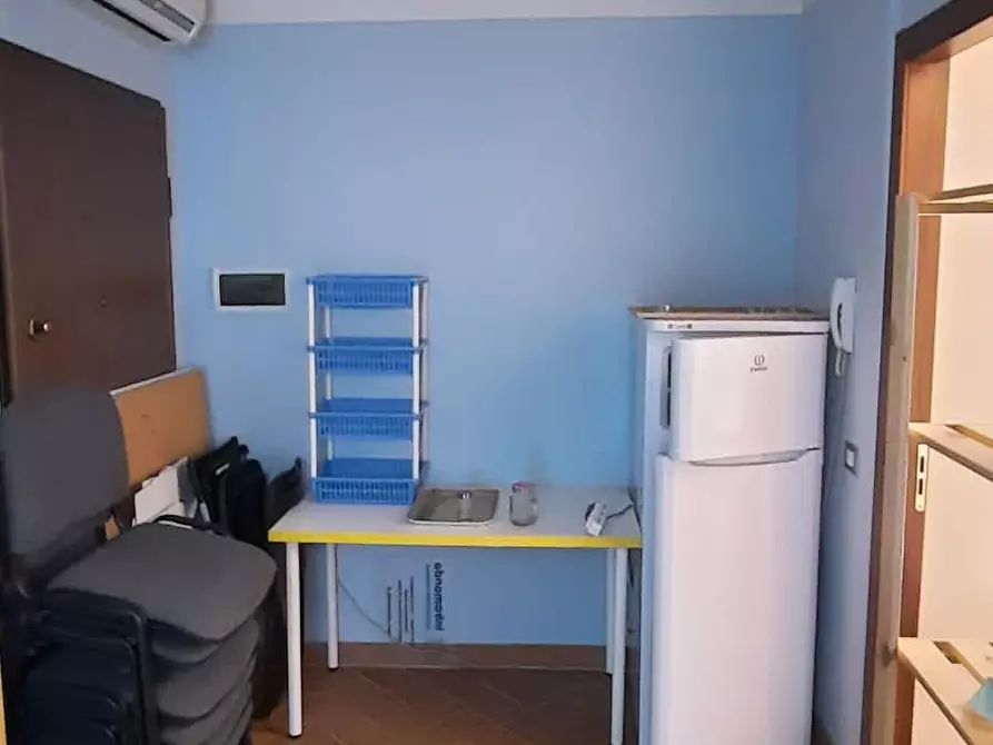 Immagine 9 di Ufficio in affitto  a Pisa