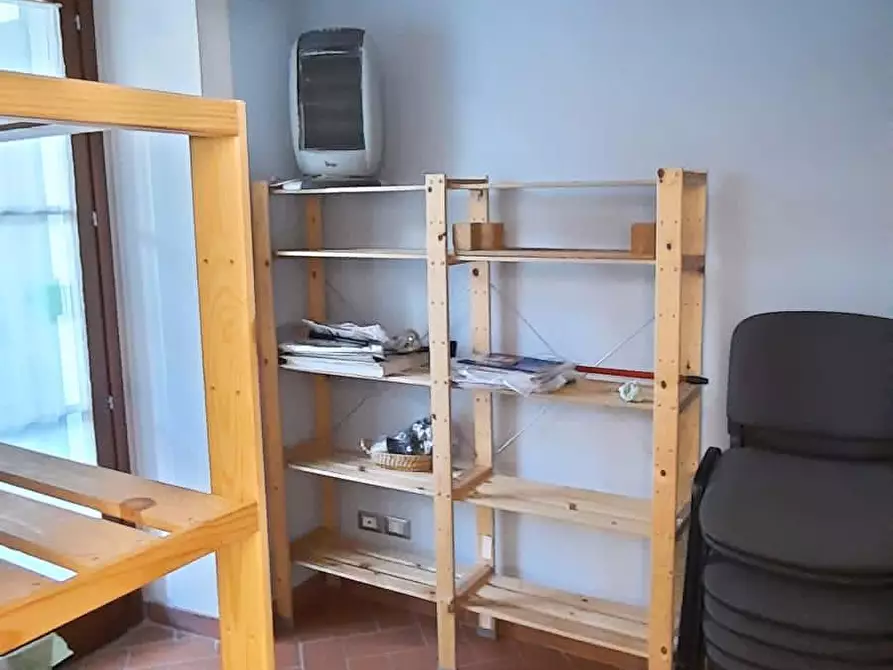 Immagine 10 di Ufficio in affitto  a Pisa