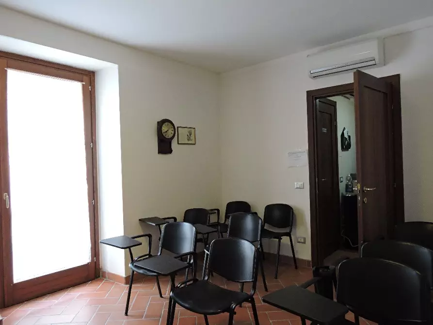 Immagine 3 di Ufficio in affitto  a Pisa