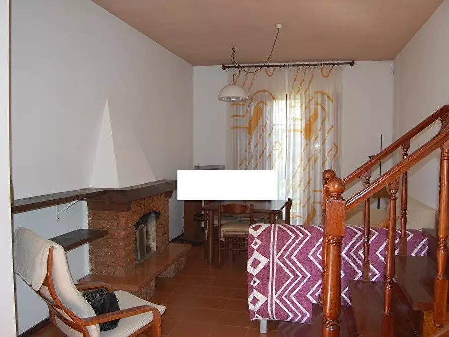 Immagine 4 di Casa bifamiliare in vendita  a Montignoso