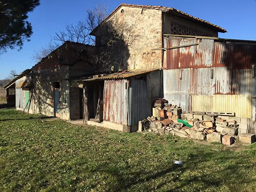 Immagine 1 di Deposito in vendita  a Castelfranco Di Sotto