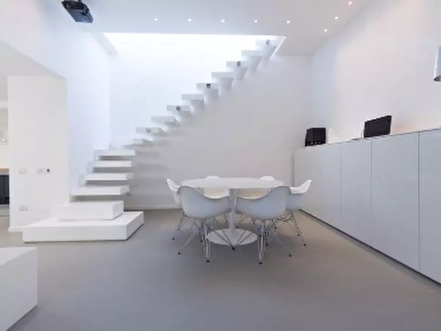 Immagine 4 di Mansarda in vendita  a Forte Dei Marmi