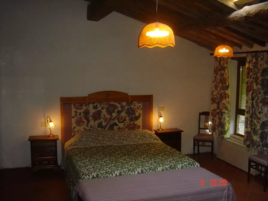 Immagine 37 di Rustico / casale in vendita  a Camaiore