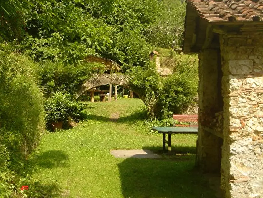 Immagine 13 di Rustico / casale in vendita  a Camaiore