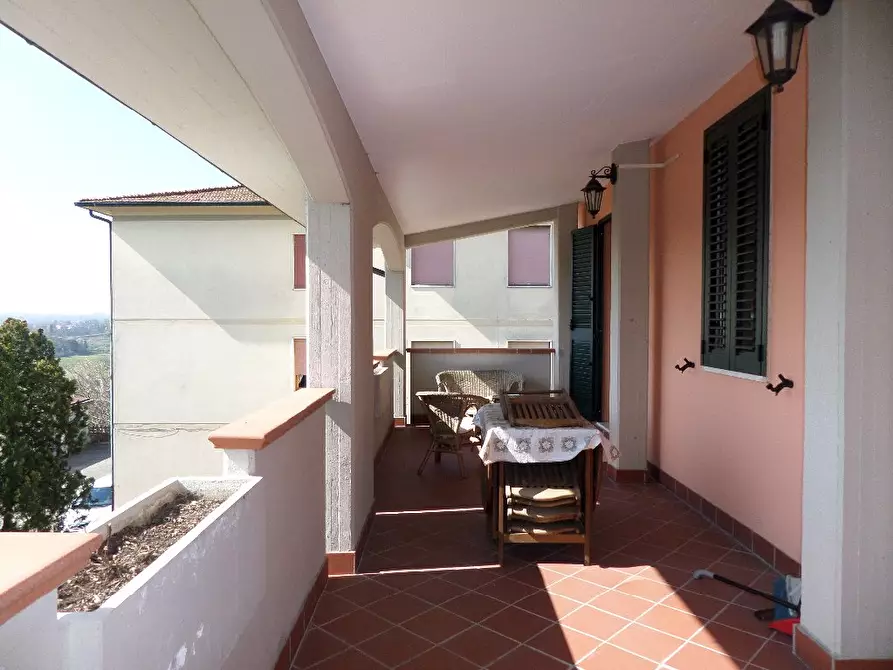 Immagine 7 di Appartamento in vendita  a Montopoli In Val D'arno