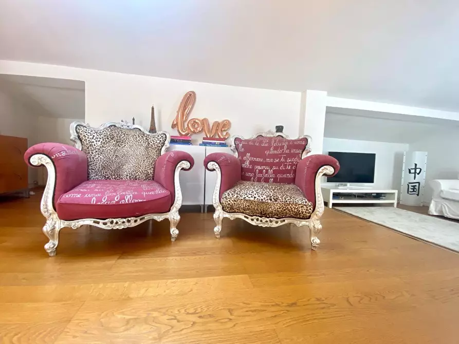 Immagine 5 di Appartamento in vendita  a Massa