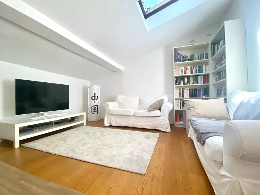 Immagine 6 di Appartamento in vendita  a Massa