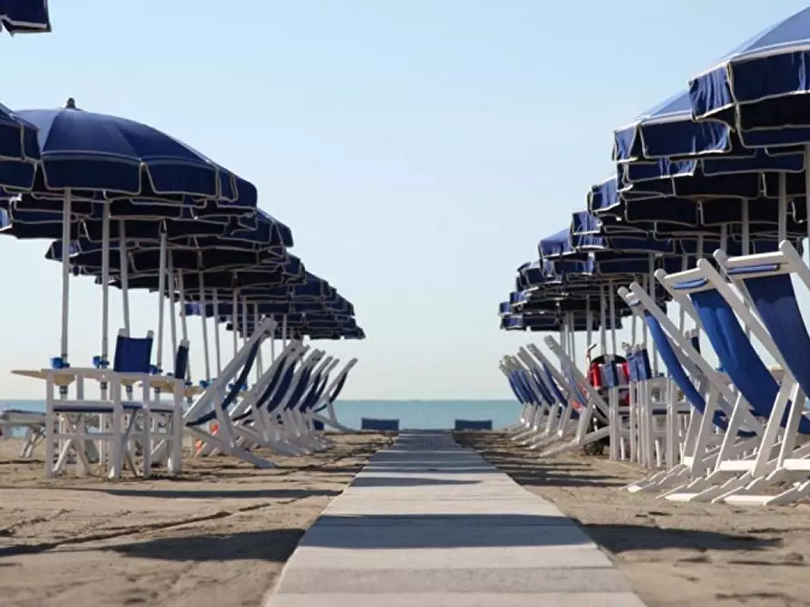 Immagine 8 di Appartamento in vendita  a Ameglia