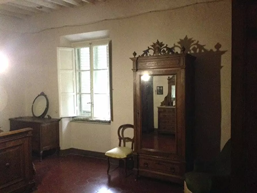 Immagine 24 di Palazzo in vendita  a Vecchiano