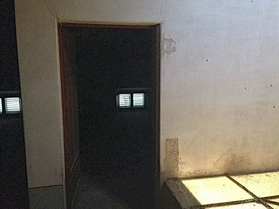 Immagine 33 di Palazzo in vendita  a Vecchiano