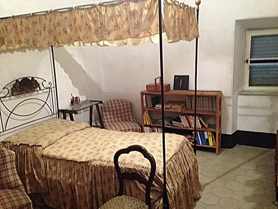 Immagine 27 di Palazzo in vendita  a Vecchiano