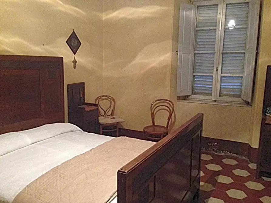 Immagine 22 di Palazzo in vendita  a Vecchiano