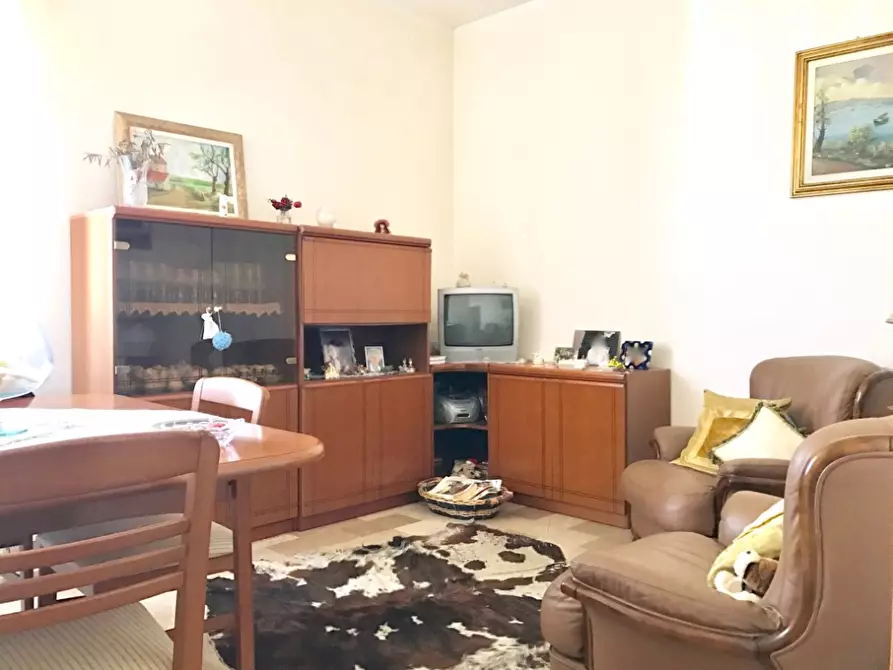 Immagine 5 di Appartamento in vendita  a Massa