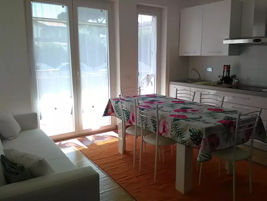 Immagine 4 di Appartamento in affitto  a Viareggio